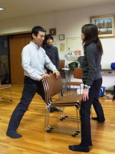股関節の可動範囲を広くする