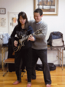 エレキギター演奏