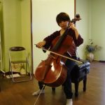 チェロ演奏-ビフォー そんなに悪くは亡いのですが、全体的に少し潰れています。