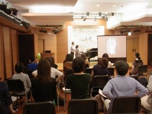 アレクサンダーテクニークをピアノ演奏につい会うために、座り方を変える